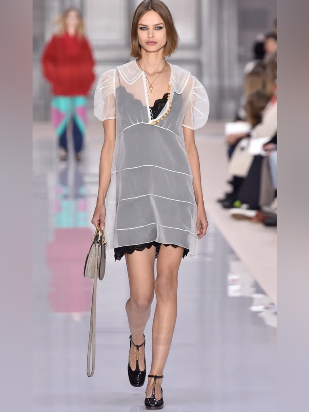 ✨ CHLOE fall 2017 runway dress